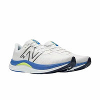 Chaussures de Running pour Adultes New Balance FuelCell Propel  Homme Blanc